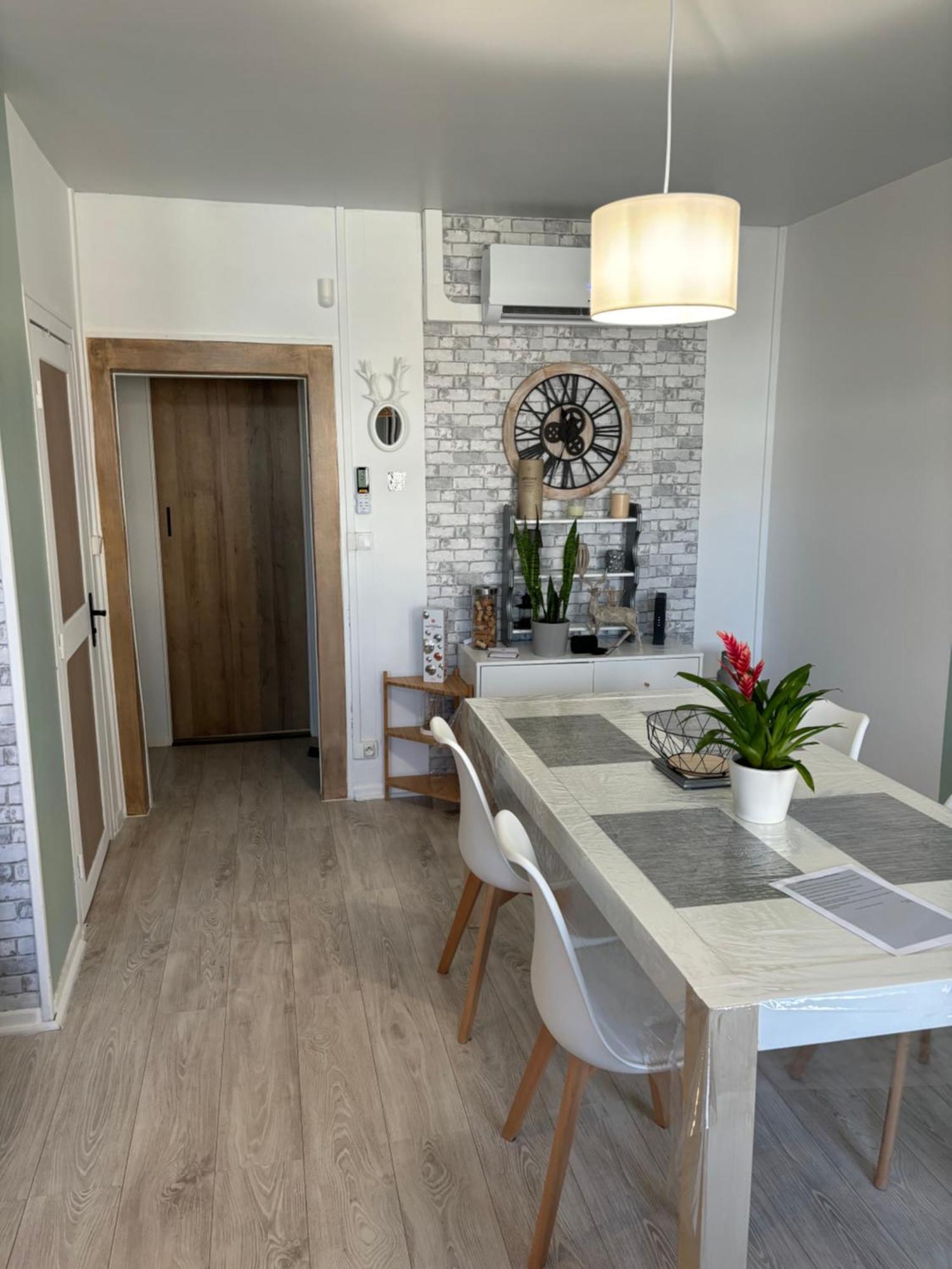 Le Solognot Apartment *